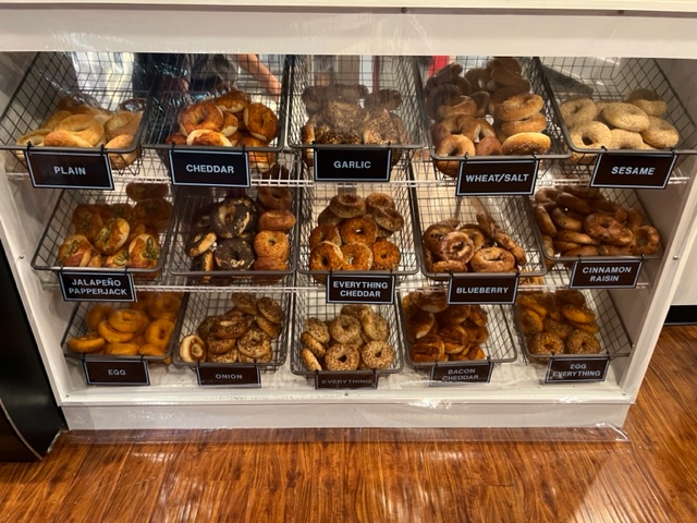 Fernando_SkyTab's tweet image. Now with the power of @Shift4 and @SkyTabPOS ZIOS NY BAGEL AND DELI at: 19651 Bruce B Downs Blvd, Tampa, FL 33647