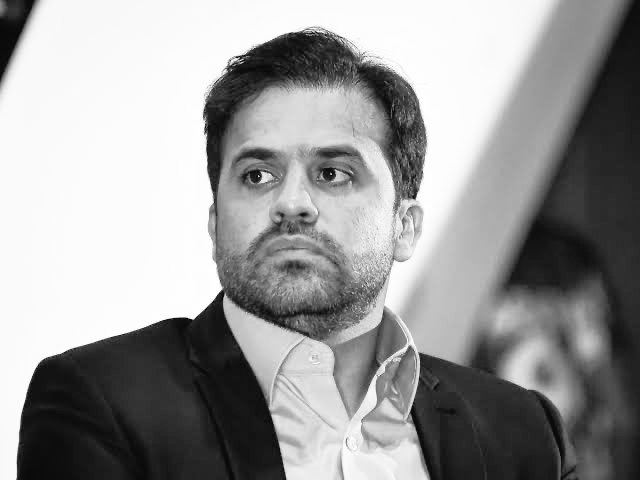 🚨 URGENTE: MP Eleitoral pede suspensão do registro de candidatura de Pablo Marçal.

Segundo a denúncia, Marçal está praticando abuso de poder econômico, dando brindes a seus apoiadores e prometendo dinheiro para quem compartilhar seus vídeos.