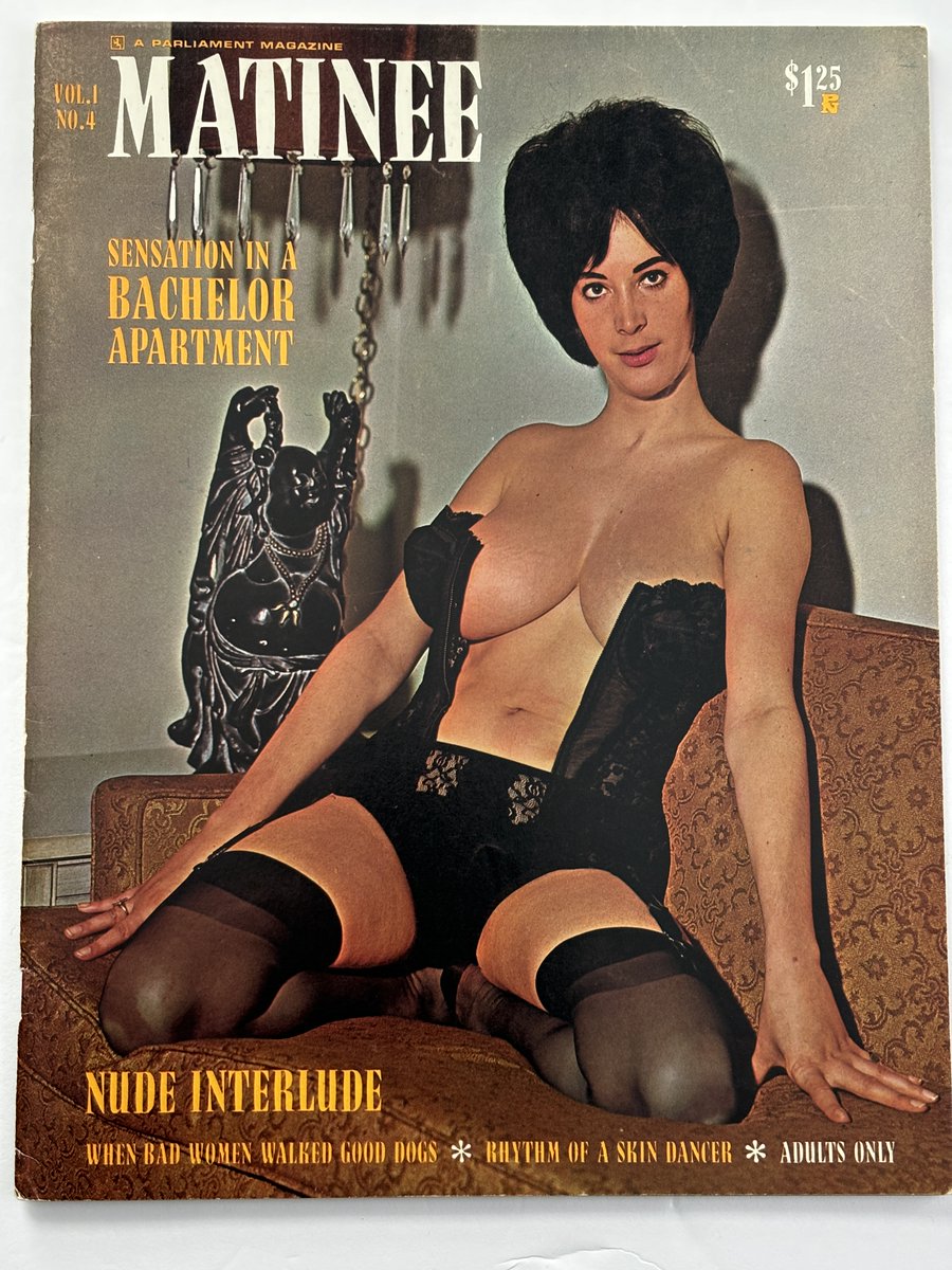 CoolStuff666's tweet photo. 💃Matinee Magazine Vol. 1 No.4 Parliament Publication Elmer Batters Style 1964🌟
Get it here: https://t.co/FclvWMS6AX
#MatineeMagazine
#ParliamentPublication
#ElmerBatters
#VintageMags
#ClassicMags
#Collectibles
#RetroMagazines
#Pinup
#Burlesque
#MagCollectors
#1960sPhotography https://t.co/oRjA74dj7c