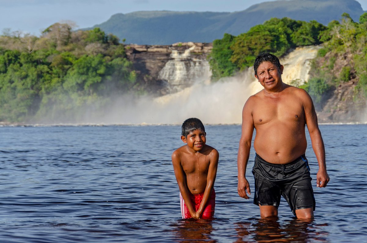jimmyvillalta's tweet photo. Celebrando el día mundial de la fotografía. Vida y pasión #diamundialdelafotografia #worldphotographyday #fotografia #photography
#Nikon #natgeotravel #yourshotphotographer #paisaje #landscape #venezuela #venezolanos #documentary #lcexposure #reportagespotlight #lensculture https://t.co/iKC3wBGNS0