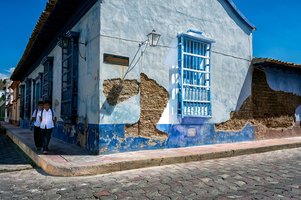 jimmyvillalta's tweet photo. Celebrando el día mundial de la fotografía. Vida y pasión #diamundialdelafotografia #worldphotographyday #fotografia #photography
#Nikon #natgeotravel #yourshotphotographer #paisaje #landscape #venezuela #venezolanos #documentary #lcexposure #reportagespotlight #lensculture https://t.co/iKC3wBGNS0