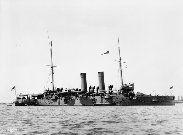 SiBiggs's tweet photo. The sinking of HMS Hawke in October 1914 with the loss 525 officers and men including 78 #RoyalMarines #RMLI
@RMHistSociety @theRMcharity
https://t.co/ipV8at0C0i https://t.co/kHkPZjg5xh
