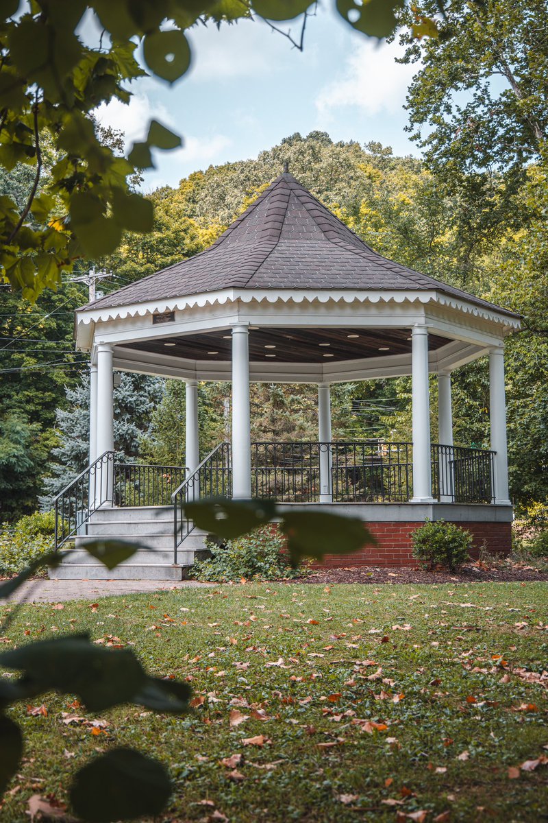 Fifthroom.com tweet media