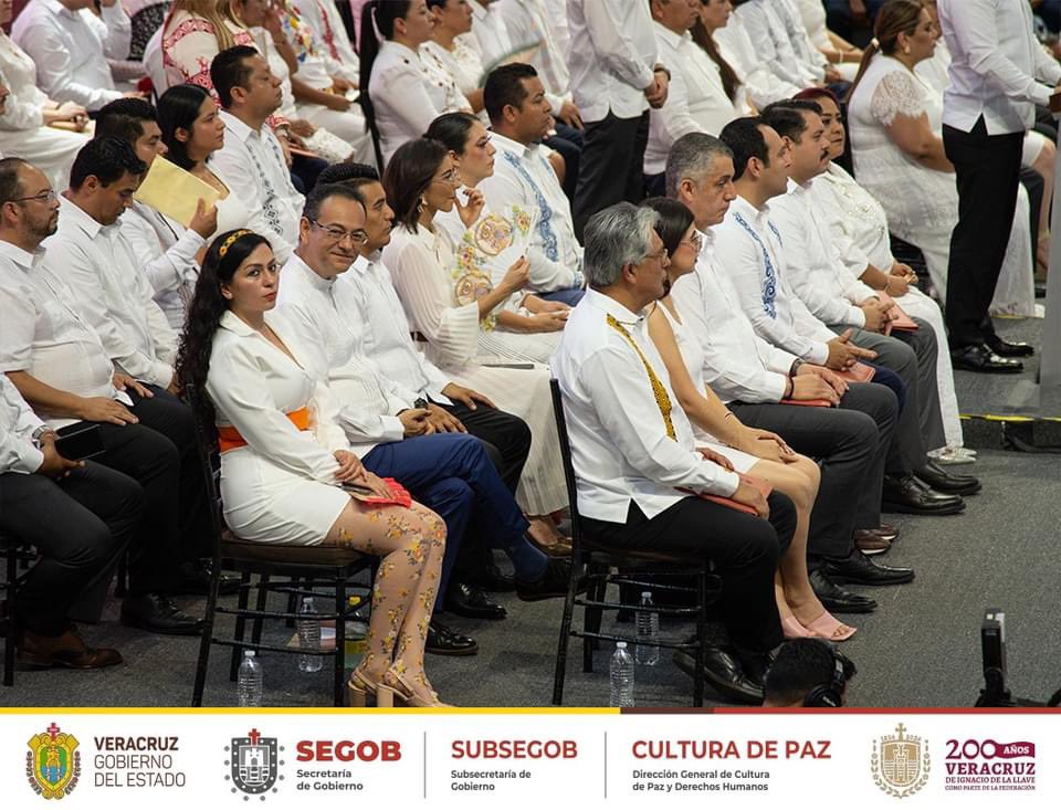DGCPDH_Veracruz's tweet photo. Asistimos al 6to Informe del Gobernador @CuitlahuacGJ como parte del ejercicio de transparencia y rendición de cuentas.

Nos unimos al festejo del primer piso de la transformación, trabajando por los #DerechosHumanos de las personas que forman el Veracruz que #NosLlenaDeOrgullo. https://t.co/61F5lUUniE