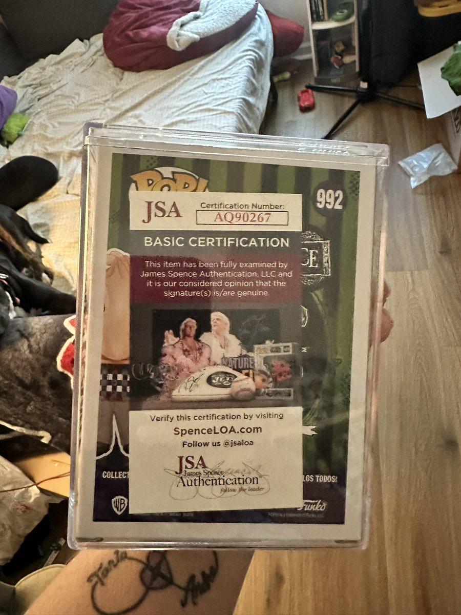 TammyNP3's tweet photo. Need $ since not work for while which sucks so need sell my first 2 highest funkos I have other one in comment #funkopop #sellfunkos #Beetlejuice #spacejam #funkofamily  pls share or desire to get it.. sell $200 https://t.co/CLaQ0JXIOn