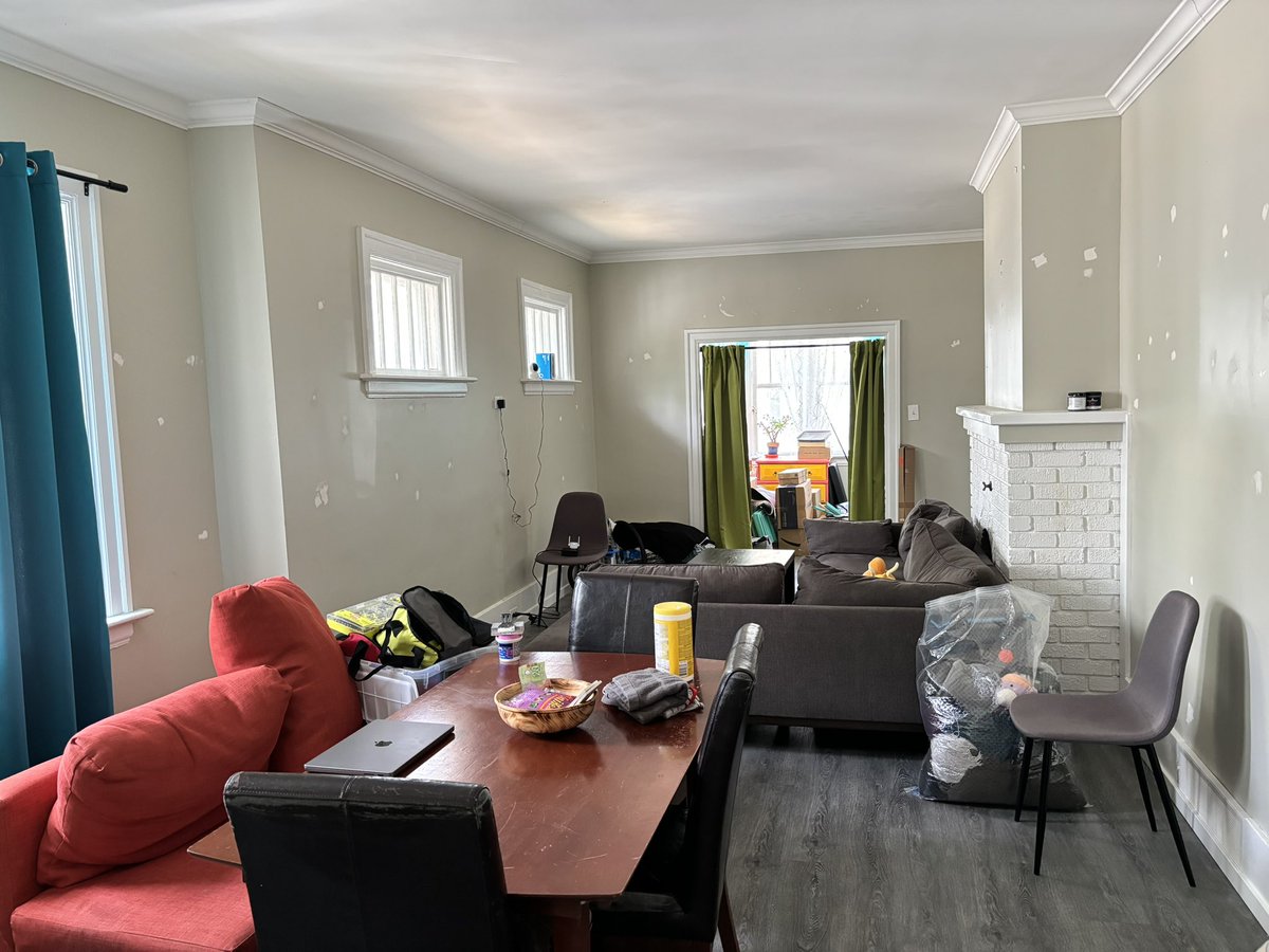 hawksley's tweet photo. its my last day in the lounge… @menacedotbiz #fallintothechateau https://t.co/76EyTlebCI