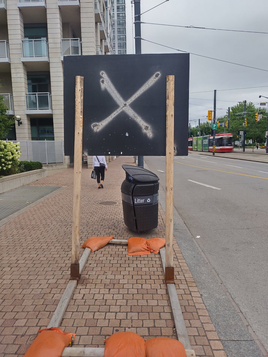 Found <a href="/elonmusk/">Elon Musk</a>'s headquarters.