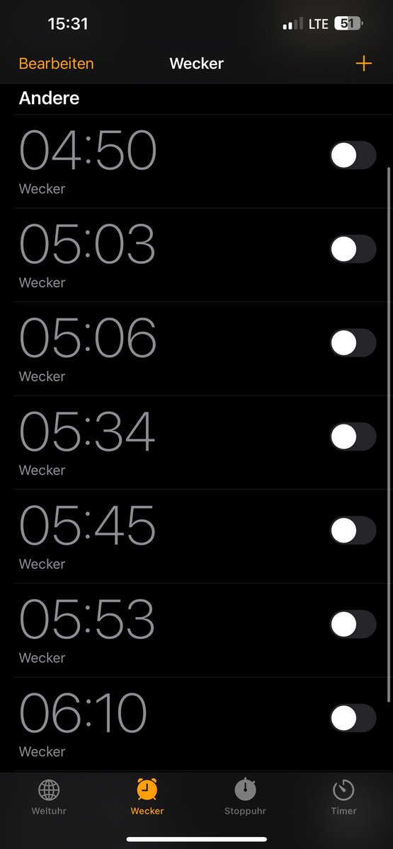 Michelle01092's tweet photo. @NichtNilo Einmal über Alexa und die reichen normalerweise. Selten stelle ich Wecker auf Handy 😅 höre ich mittlerweile nicht mehr 😂 https://t.co/OmDYM4tRT2
