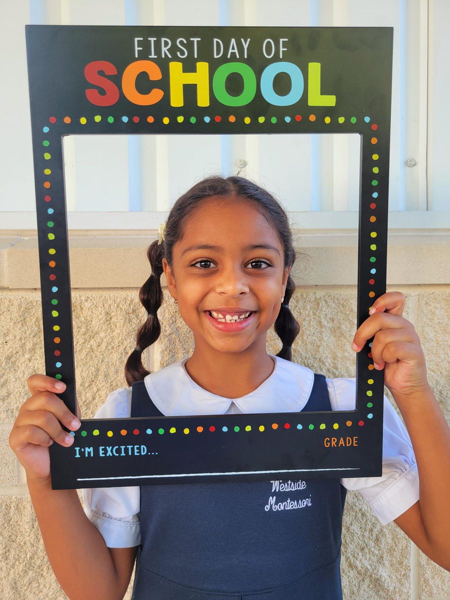 MontessoriHTX's tweet image. Our hearts are full as we welcomed back our #LowerElementary #students last week for the #firstdayofschool!🌟 We&apos;re thrilled to have our #classrooms buzzing w/#energy &amp;amp; #curiosity once again. Here&apos;s to a year filled with #learning, laughter, &amp;amp; new experiences! 💼🍎

#BackToSchool
