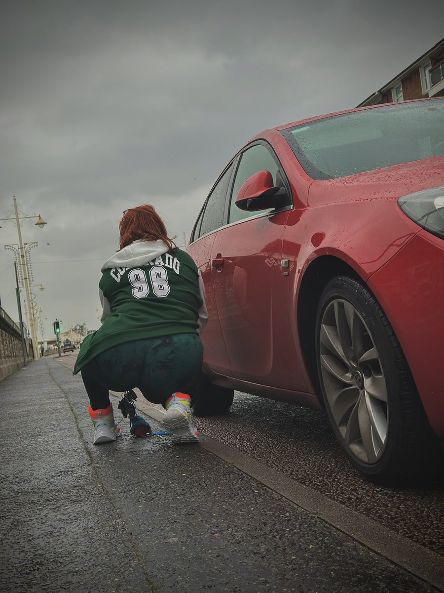 zebraazo21's tweet photo. #vauxhall #vauxmadness #red #redcars https://t.co/Drouomvyjk