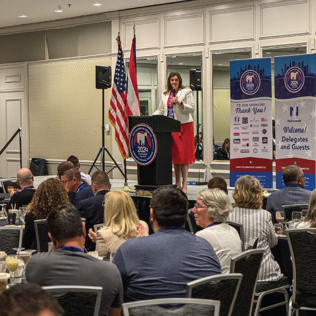 OHDems's tweet photo. The first Ohio Delegation breakfast is in the books! We had the privilege of hearing from Chair @lizmwalters, Senator @amyklobuchar, Mayor @JustinMBibb, Secretary Tom Vilsack, and many more.

We are fired up and ready to elect VP @KamalaHarris and Gov. @Tim_Walz in November! https://t.co/IHQgEo19Vk