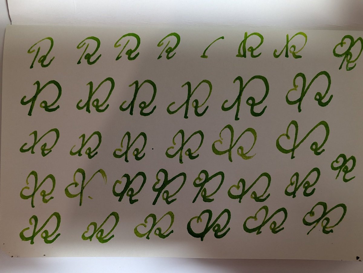 𝐌𝐢𝐥𝐤  tweet media