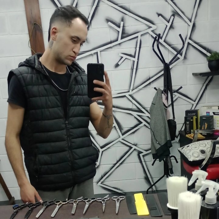 SibonaB's tweet photo. #NuevaFotoDePerfil https://t.co/LNQNVEFEi3