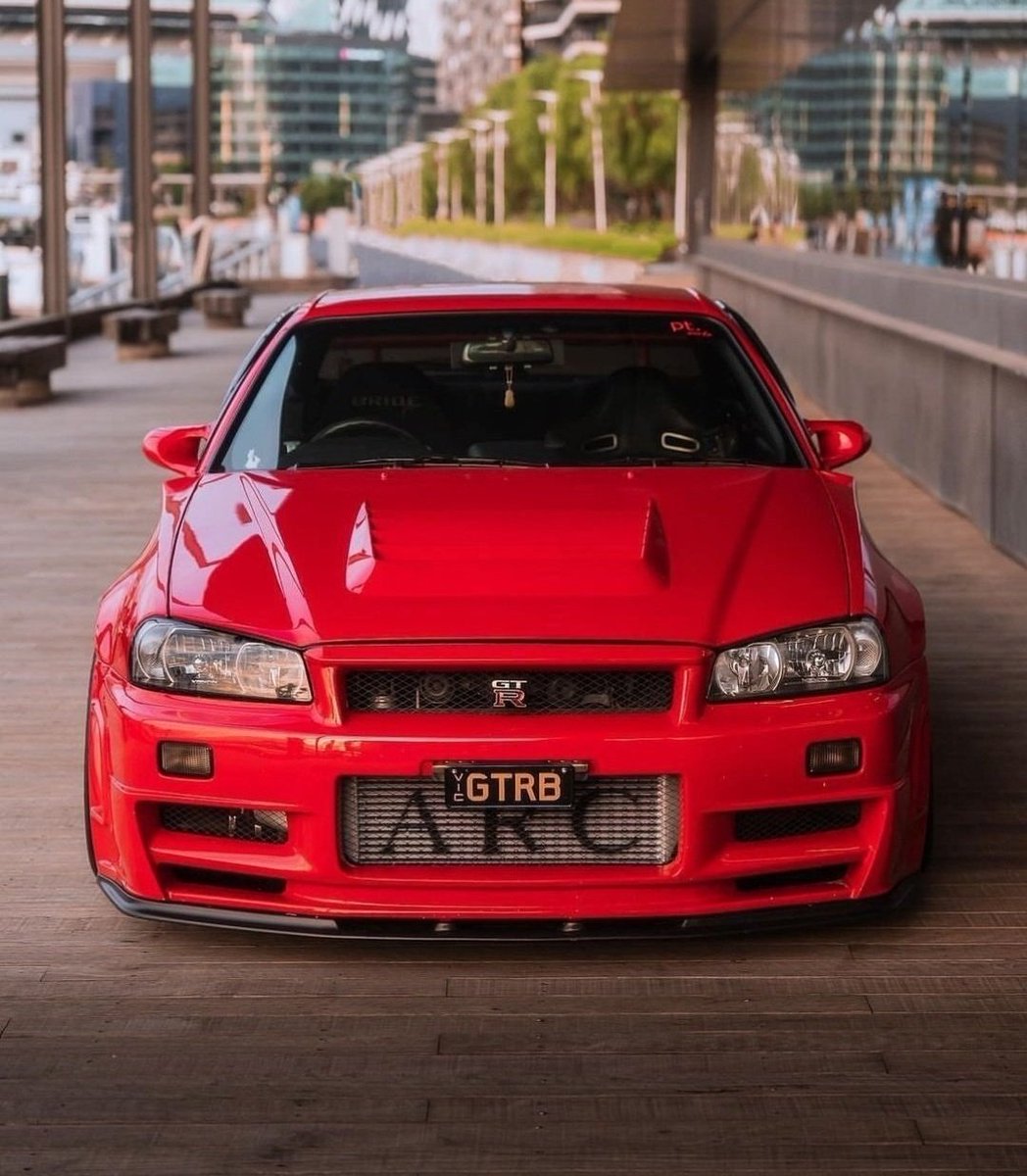 DailyGTRTM's tweet photo. Red Skyline https://t.co/g9LlSx89hK