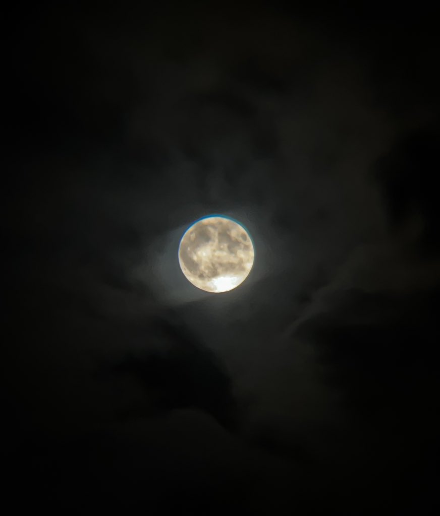 khan_ibtisaam's tweet image. Tonight’s  Moon🌕