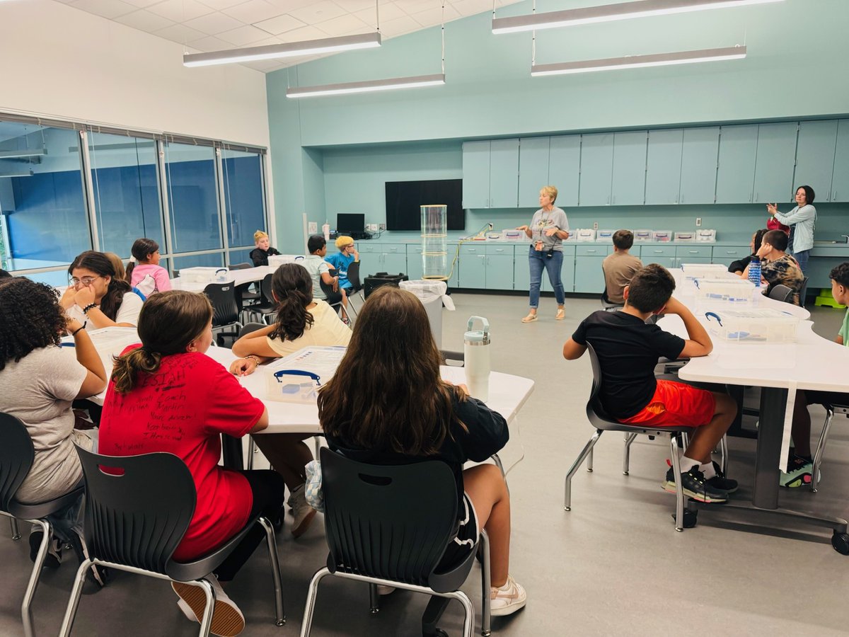 Last week we welcomed the 6th grade students from Story to start off the PK-8 Field Experience at the STEAM Center for the new school year. #TogetherWeGrow