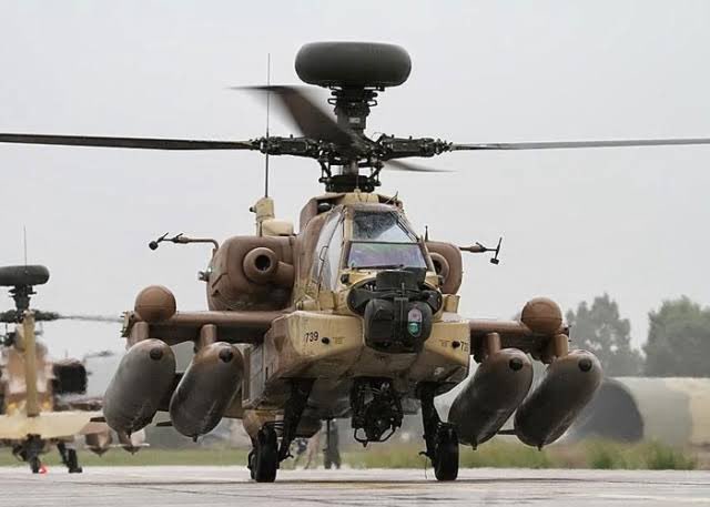 ww3mediaa's tweet photo. 🔴#SONDAKİKA

İsrail Medyası:

Gazze Şeridi'nin güneyinde, içinde çok sayıda İsrail askerinin bulunduğu bir bina, hava kuvvetlerine ait bir helikopter tarafından yanlışlıkla vuruldu. 

Olayda 1 İsrail subayı öldü, 3'ü ağır 6 kişi yaralandı. https://t.co/xRu8znpZuT