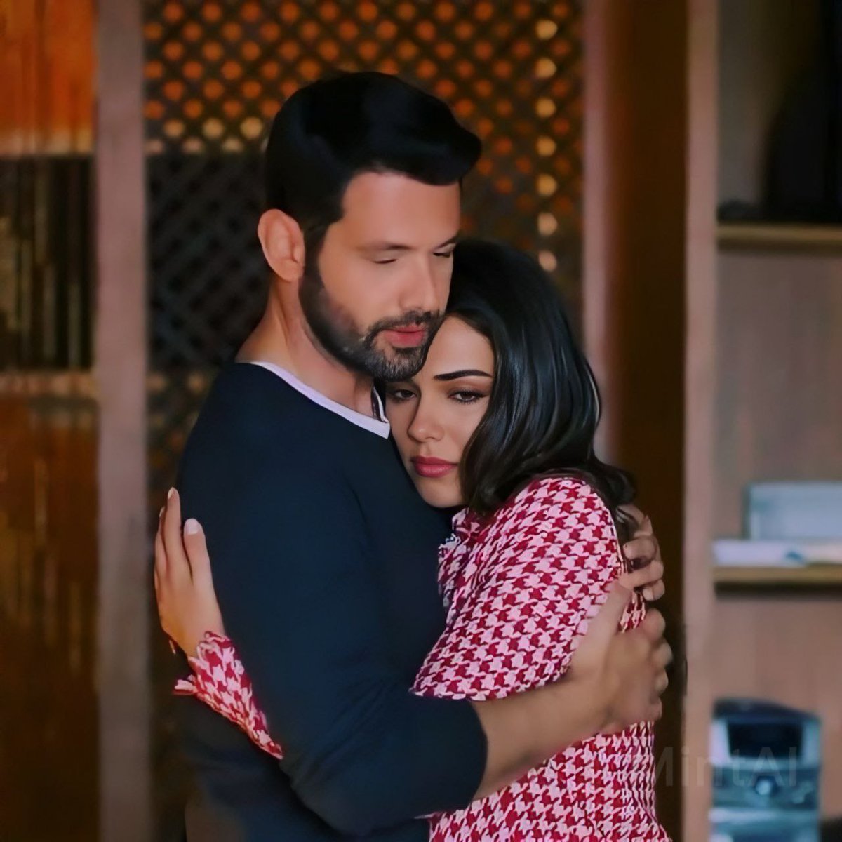 turmerforever's tweet photo. Bir fotoğraflarını görünce özlüyorum onları , "Sevda" karakterini ayrı, "Ali" karakterini ayrı ayrı sevdim.Huzur ve sevgi doluydular.
#ÖzgüKaya #KeremCem #KimseBilmez 
♾️ #AlSev ♾️ https://t.co/3CwOHBQjG6