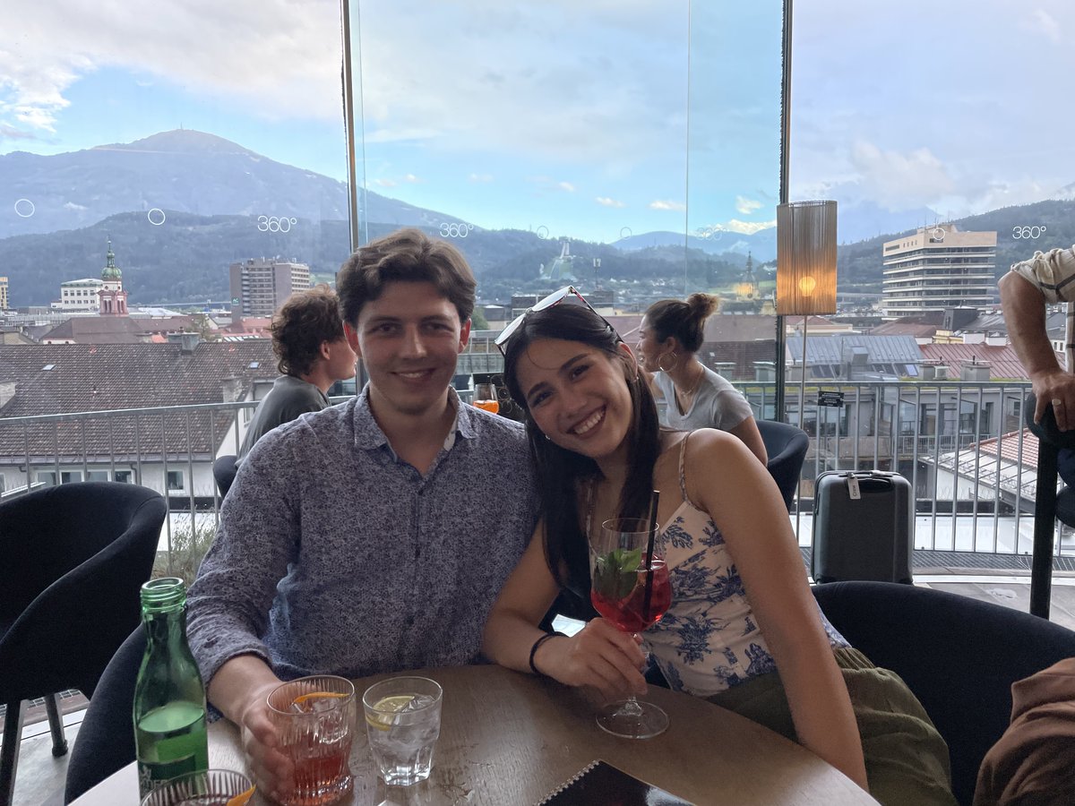 Maximilian W tweet media