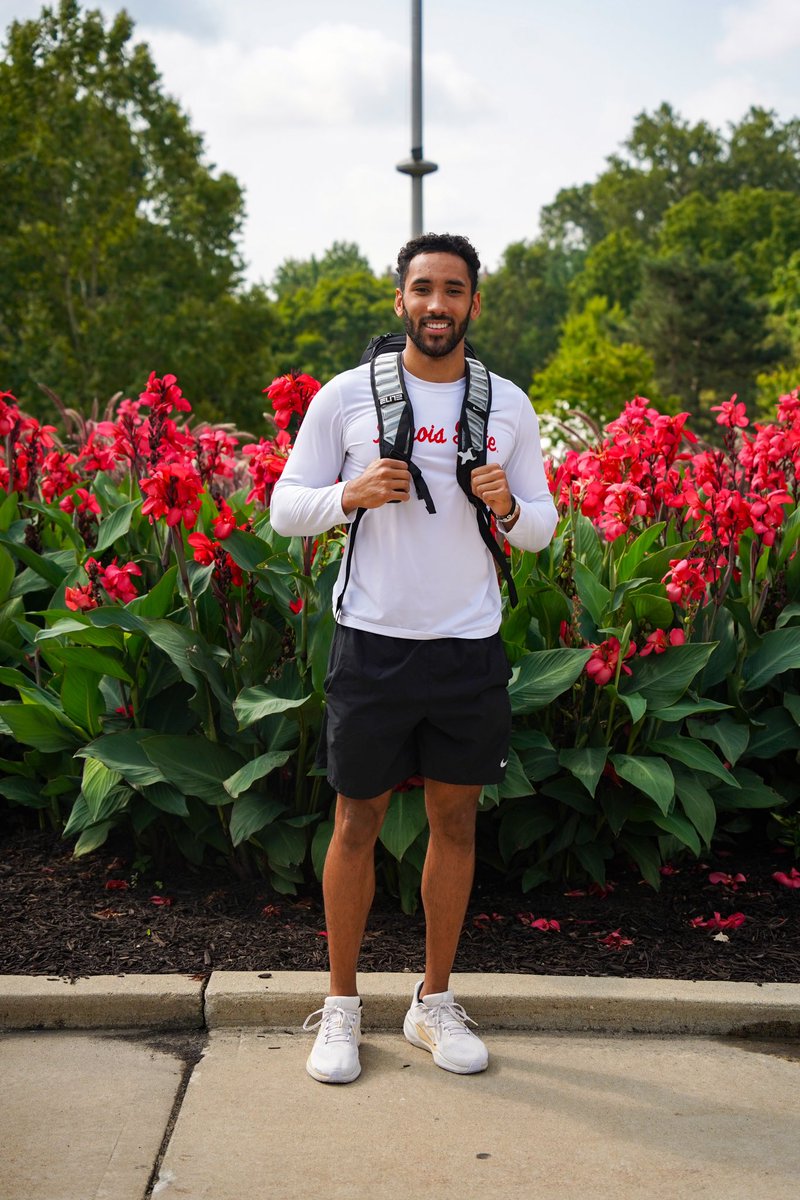 Redbird_MBB's tweet photo. Good luck on your first day of classes Redbirds! https://t.co/lZ7qc56xxs