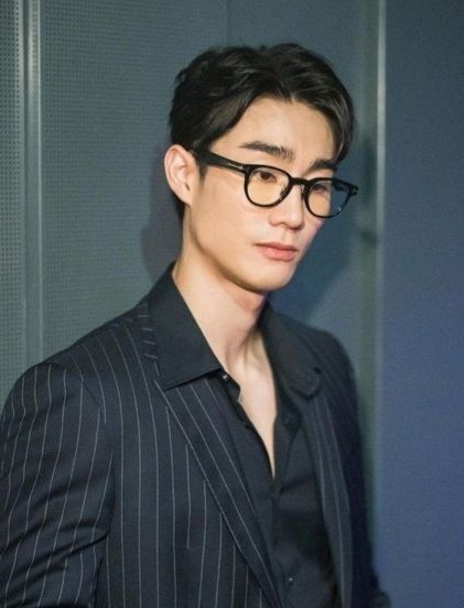 Mosomrapuchom's tweet photo. #Joongdunk #Forcedunk #Joongfilm au
✨Marry Your Daddy
When your betrayal in the past follow you to the future and end.
"I told you not to mess with me. You took my fiance to be yours, so I took your Daddy to be mine. Now, you can start calling me daddy too." https://t.co/YKNrDsbnGX