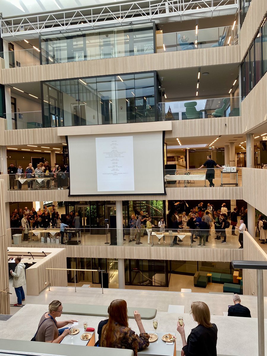 Great 1st day at #EASR2024 in Gothenburg—so many scholars working on topics related to this year’s theme: “Nature, Ecology, and Religious Responses to Climate Change.” Happy to present the research done by <a href="/GalwayOc/">Anne O'Connor</a>, <a href="/anna_furtado/">anna furtado</a> and myself as part of the <a href="/PIETRA_Galway/">PIETRA - Translation & Communication</a> project.