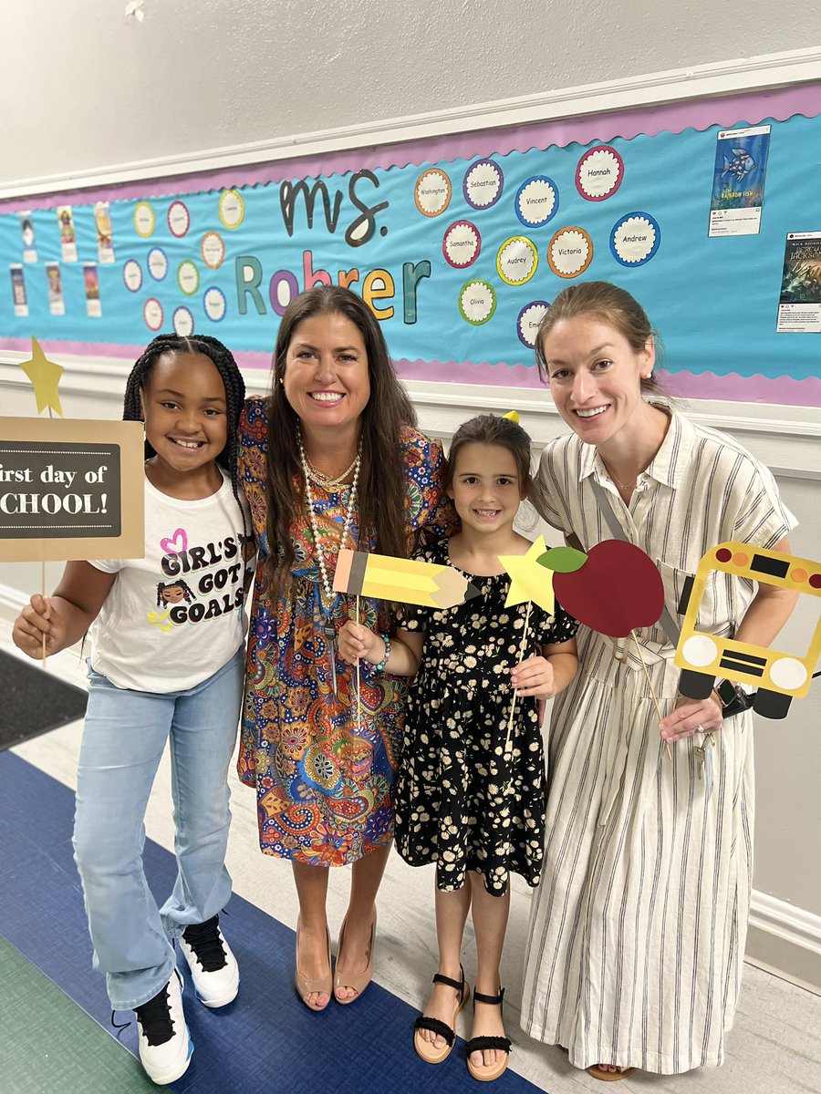 NaomiLBrooksES's tweet photo. 🐝 We are buzzing into a new school year! Our #BrooksBees are back, ready to learn, grow, &amp;  make this year as sweet as honey! Here’s to a bee-autiful start! 🍎✨ #FirstDayOfSchool #BeeAmazing @ACPSk12 @Mrs_Hess_ @MrsCarrico2 https://t.co/FodhNq3qNI