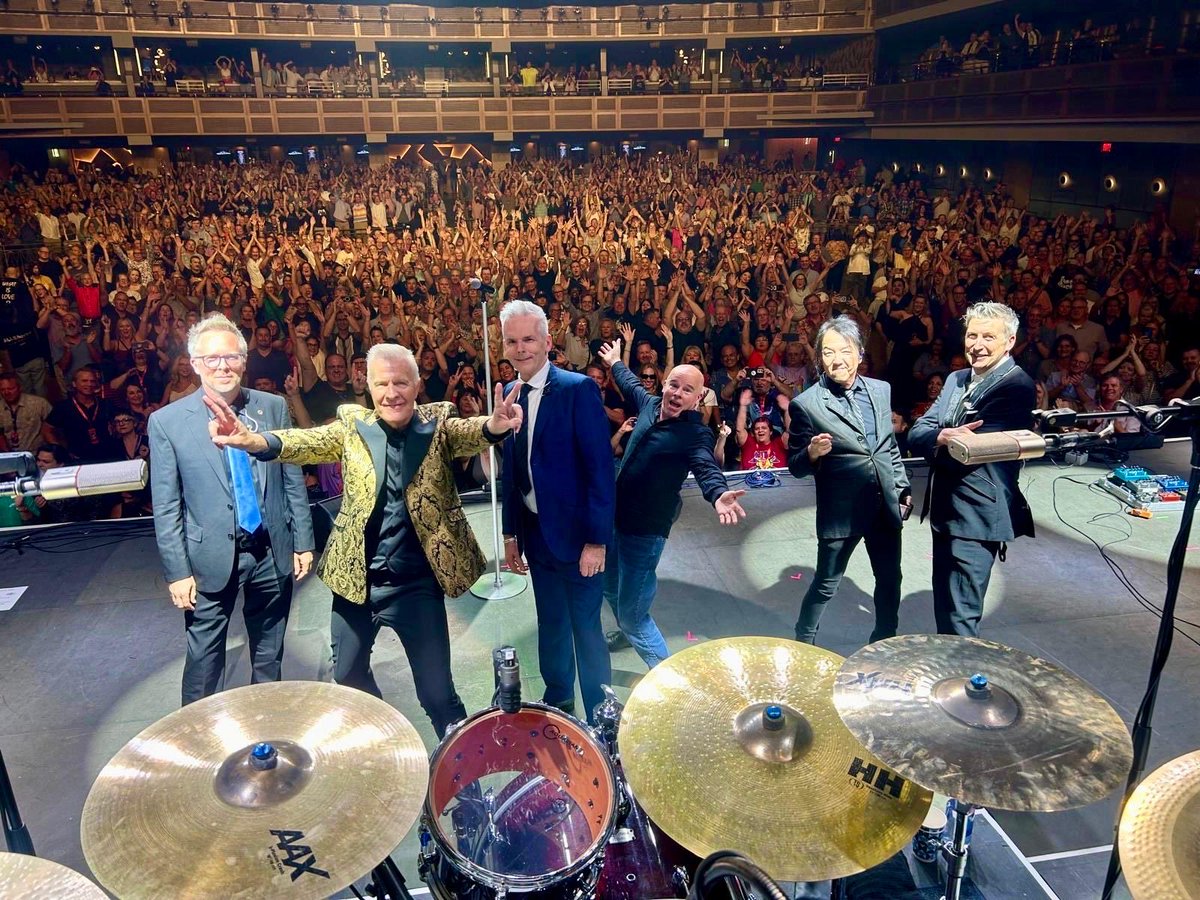 Martin Fry tweet media