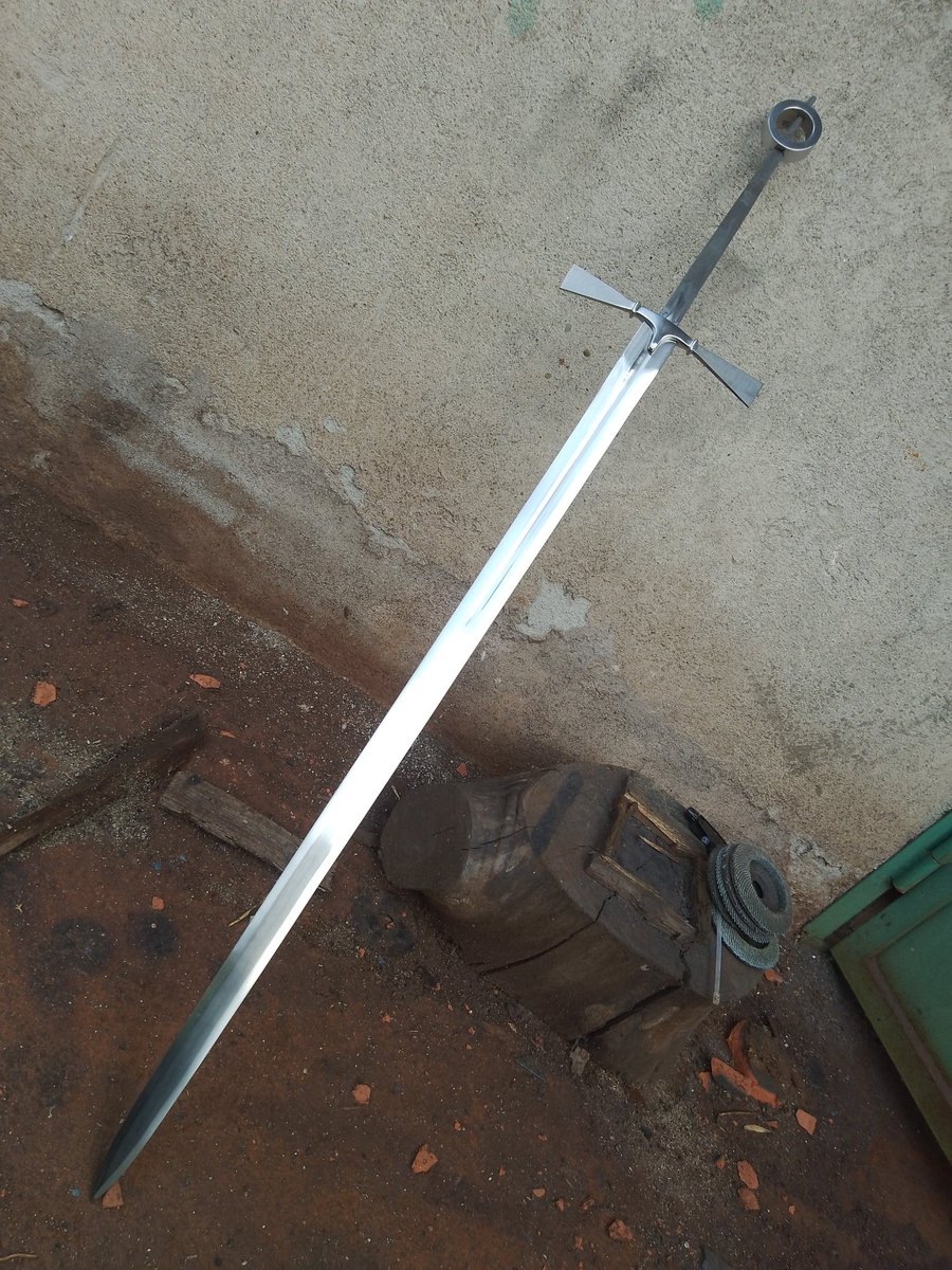 Arann Reichhardt Swordsmith tweet media
