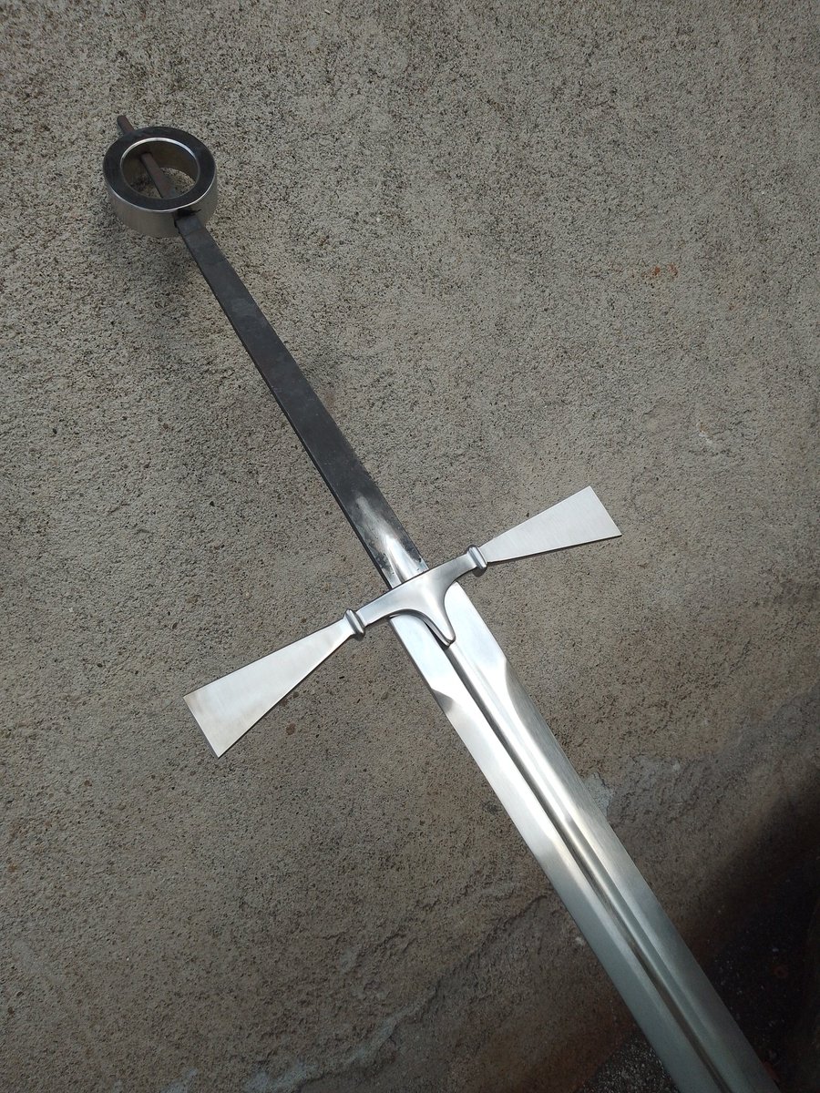 Arann Reichhardt Swordsmith tweet media