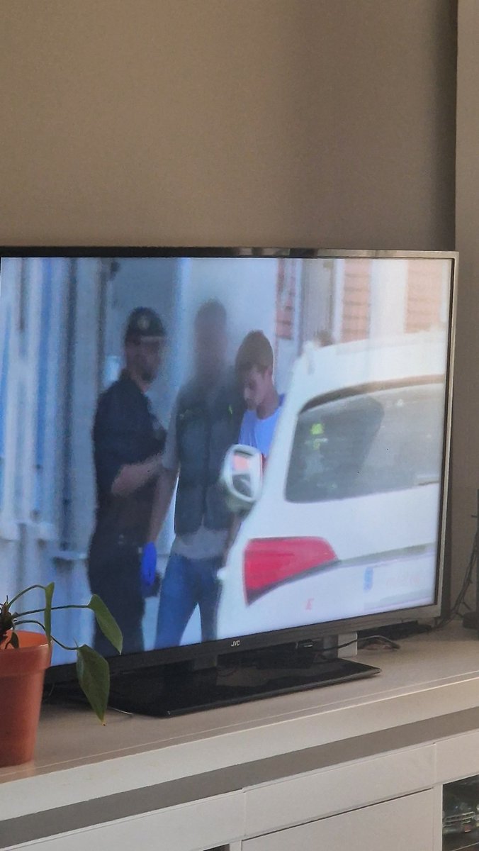 mardelatormenta's tweet photo. @Pepe__Torres Es un asesino de mierda pero está vez no es magrebí. https://t.co/X0h0l1s7dg