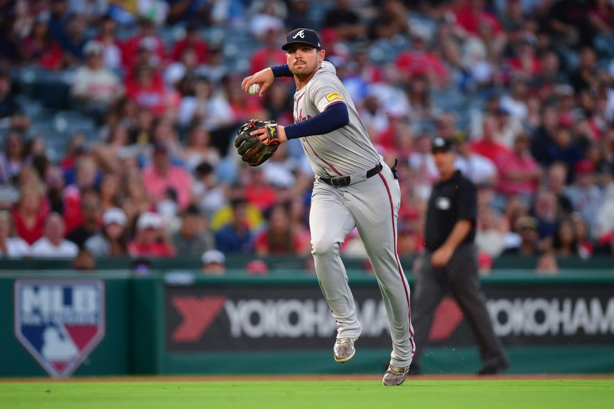mlbtraderumors's tweet photo. Austin Riley Diagnosed With Fractured Hand https://t.co/4YkAF5J4Dt https://t.co/LQ5SXbu3CN