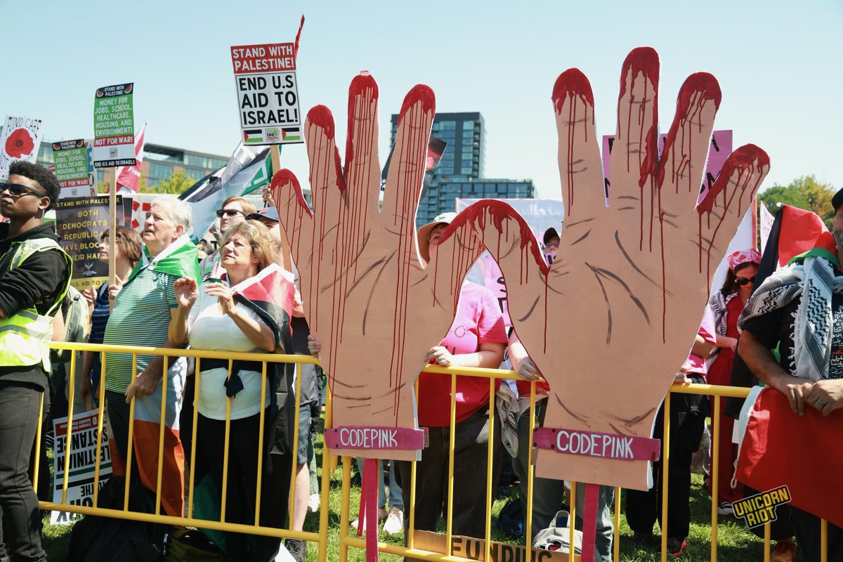 UNICORN RIOT tweet media