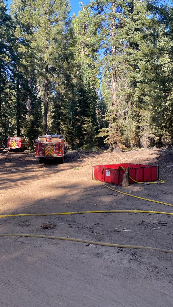 CALFIRECZU's tweet image. It's been a loooooong summer for Strike Teams. ST9171C (all CAL FIRE CZU) continues to fight the #ParkFire. They have been working hard in @tehamacounty reinforcing control lines, mopping up hot spots. Remember: It's mid-August, conditions are dry. Make fire-safe decisions. #CaWx