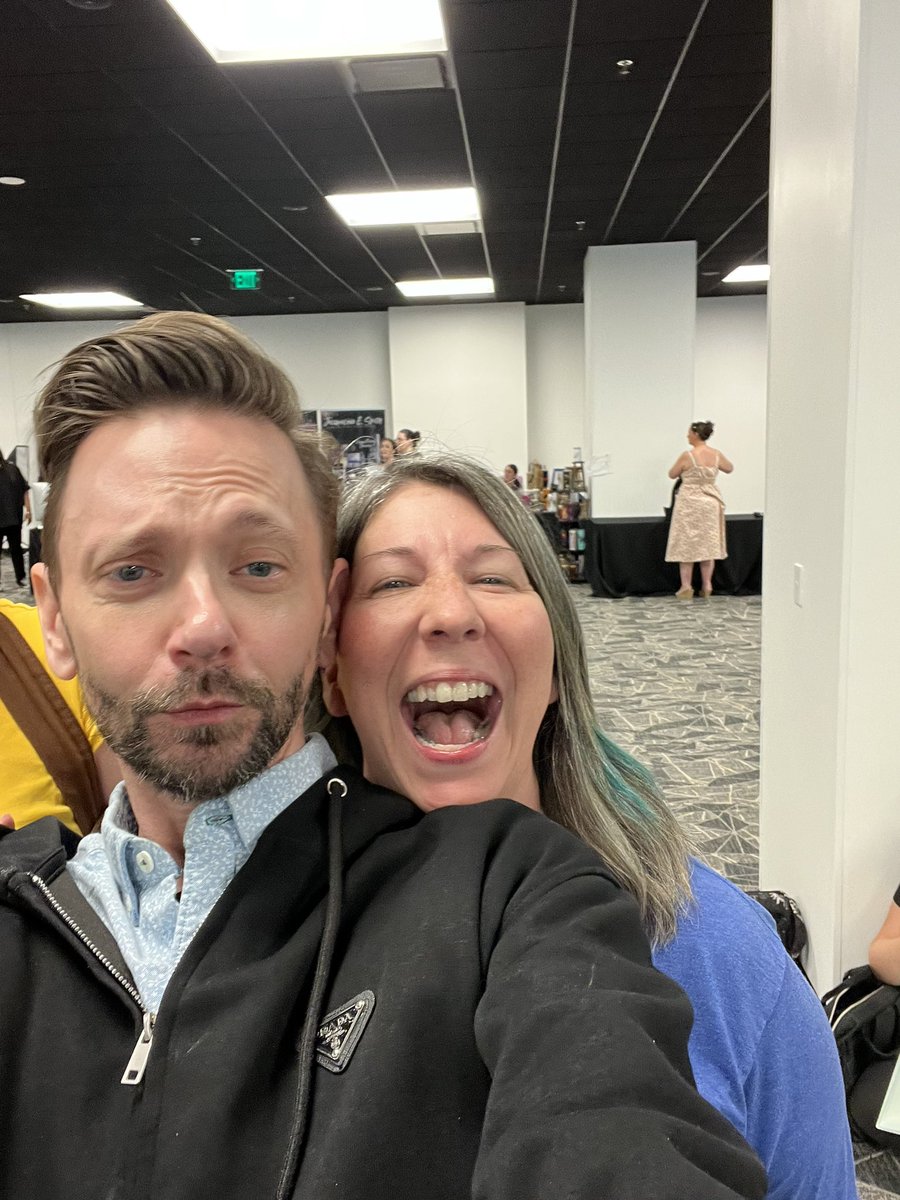 Always sharing the love!!! 💙<a href="/TheOnlyDJQualls/">DJ Qualls</a>