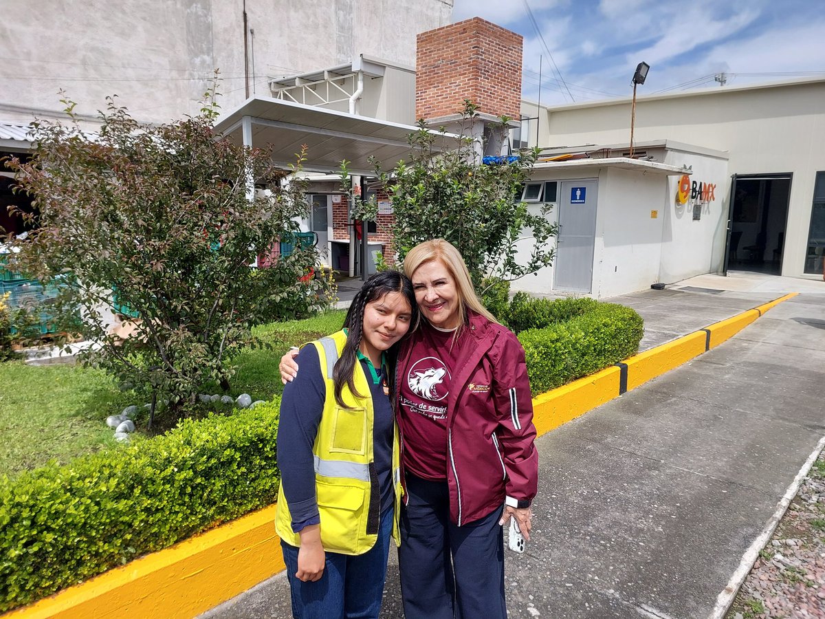 Conalep_Edomex's tweet image. 🤝✨ ¡Unimos fuerzas por un México más solidario! Firmamos un convenio con Bancos de Alimentos de México ( BAMX ) para impulsar el compromiso social en nuestra comunidad CONALEP. 🌱💪 ¡Juntos generamos impacto y transformamos vidas!
 #ApasionadamenteCONALEP #BAMX
#ElPoderDeServir