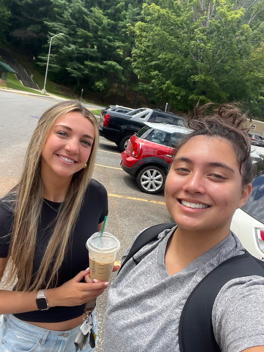 CatamountWBB's tweet image. First Day of School 🍎✏️