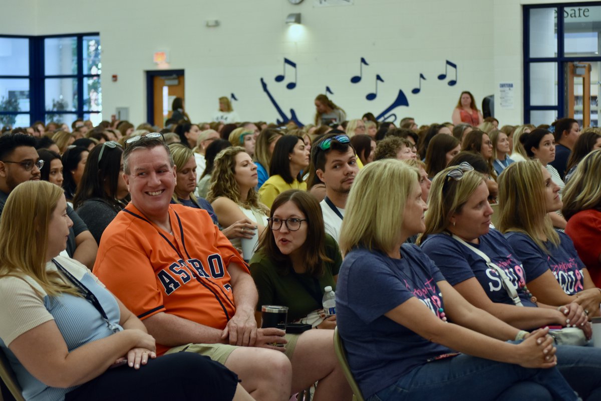 CCSD 46 Grayslake IL tweet media