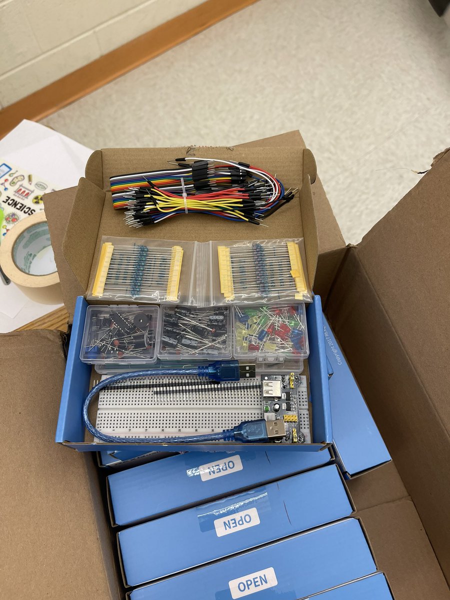 AseelahReddick's tweet photo. First day back for the teachers and the @DonorsChoose supplies started rolling in!! So excited to see our scholars build their circuits. #STEM #KeyMS https://t.co/pCReNZvBF3