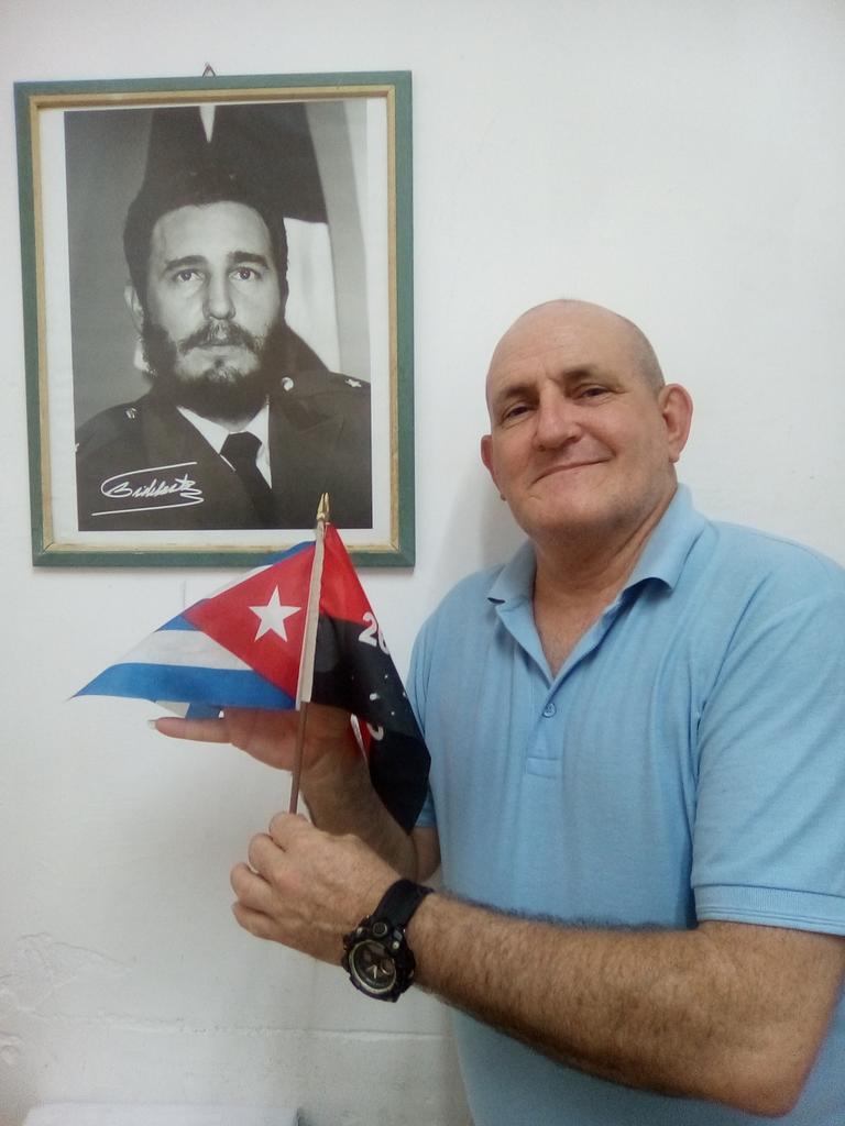 “Es importante q el pueblo sepa desde hoy y comprenda q LA REVOLUCIÓN NO PODRÁ SER TAREA D UN DÍA , ni d dos, ni d tres […] LA REVOLUCIÓN TENDRÁ Q REALIZARSE PASO A PASO, POCO A POCO y sin otra divisa también Q LA DEL TRIUNFO.”
        Fidel Castro. #CubaInspira #MiMovílEsPatria