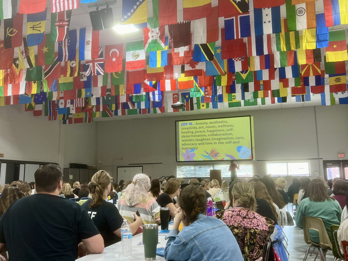 megknapik's tweet photo. Thank you @GholdyM for an inspiring keynote this morning on Cultivating Genius &amp; Joy through Culturally Responsive Pedagogy! Our @district31 educators are motivated &amp; ready to embed to identity, skill, intellect, criticality, &amp; joy in our learning communities! https://t.co/4SWUkwQPGN