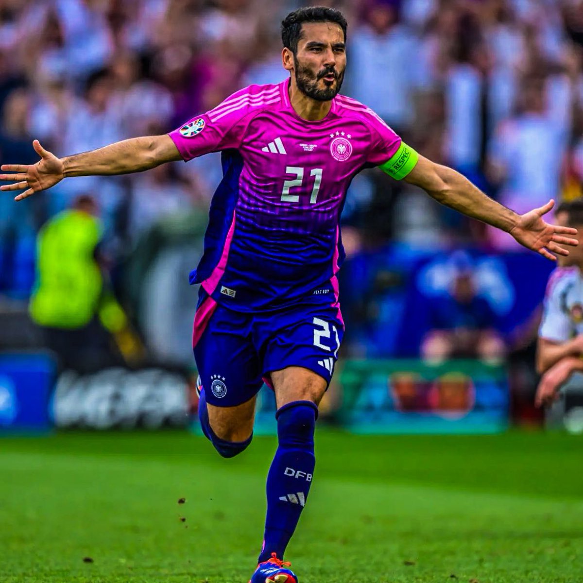 🇩🇪 Ilkay Gündogan termina a carreira na seleção aos 33 anos.