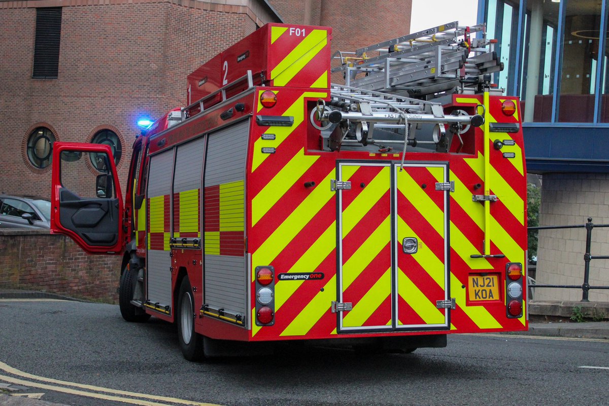 Great work by everyone who attended a chemical incident in Newcastle at 17:44

Attendance: F01,F02,C01,J01, (J08 mass decontamination unit) and Northumbria police