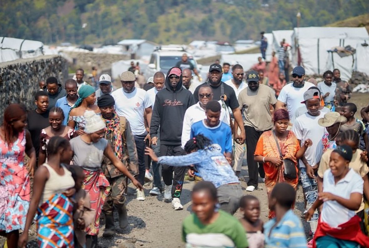 BeMarjinal's tweet photo. Bravo à Fally Ipupa et à sa fondation éponyme pour avoir construit une école primaire à Nzulu, destinée aux déplacés de guerre dans l'Est du Congo 🇨🇩👏🏿🩸 https://t.co/8HFEQTqW46