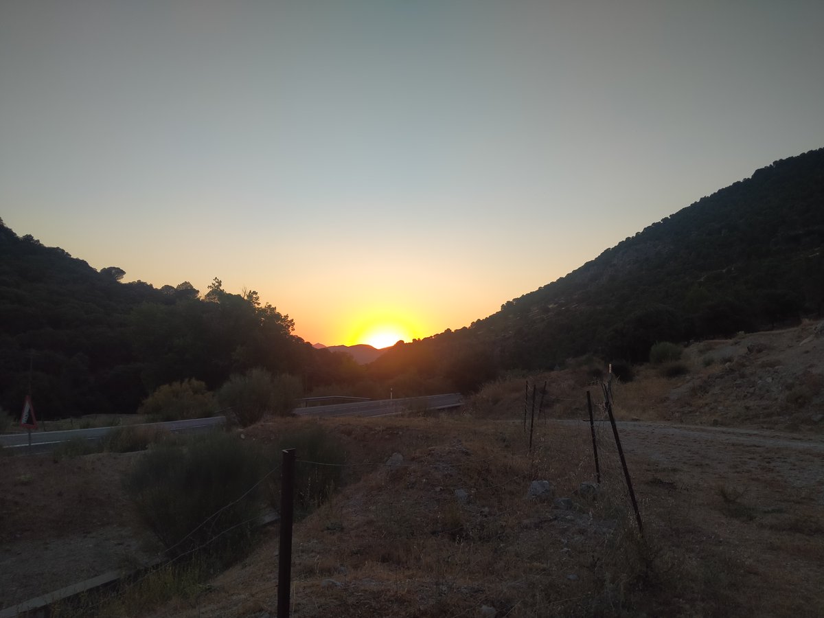 ManuKaizo's tweet photo. Sierra Mágina y el centro de visitantes de La Mata en Cambil (Jaén). https://t.co/kjd8iuPn80