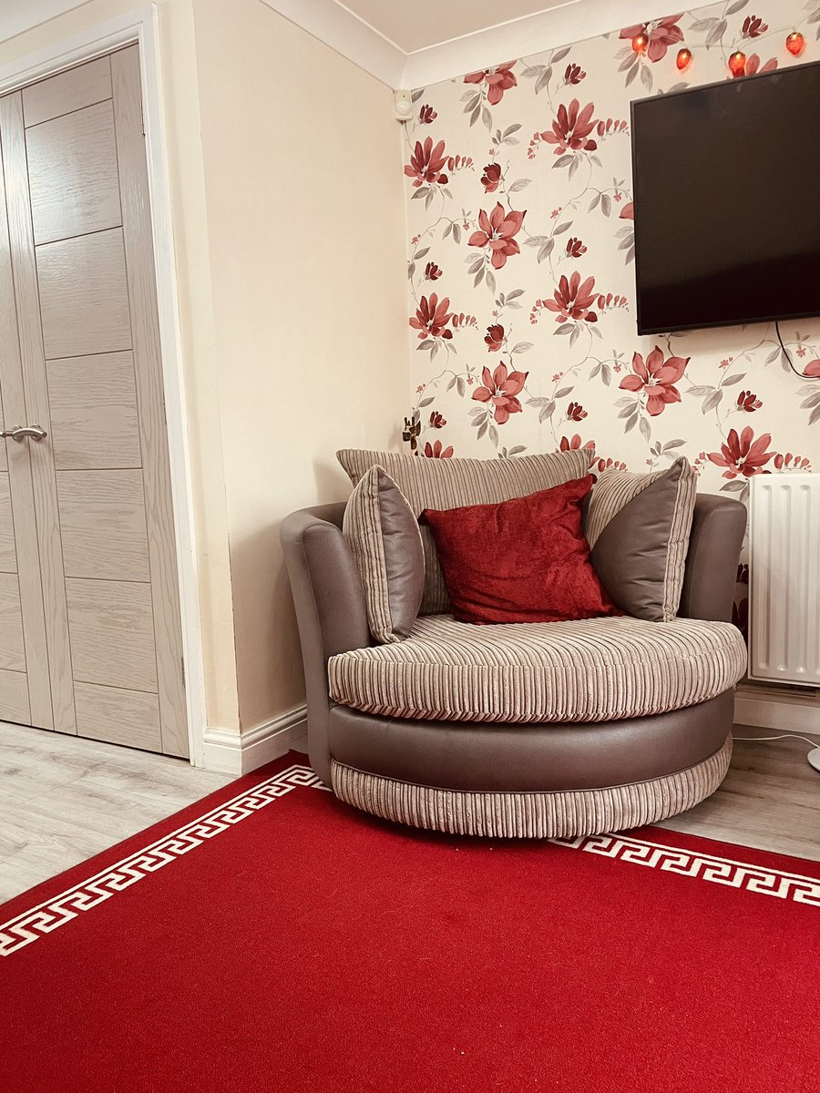 Caroline Woods tweet media