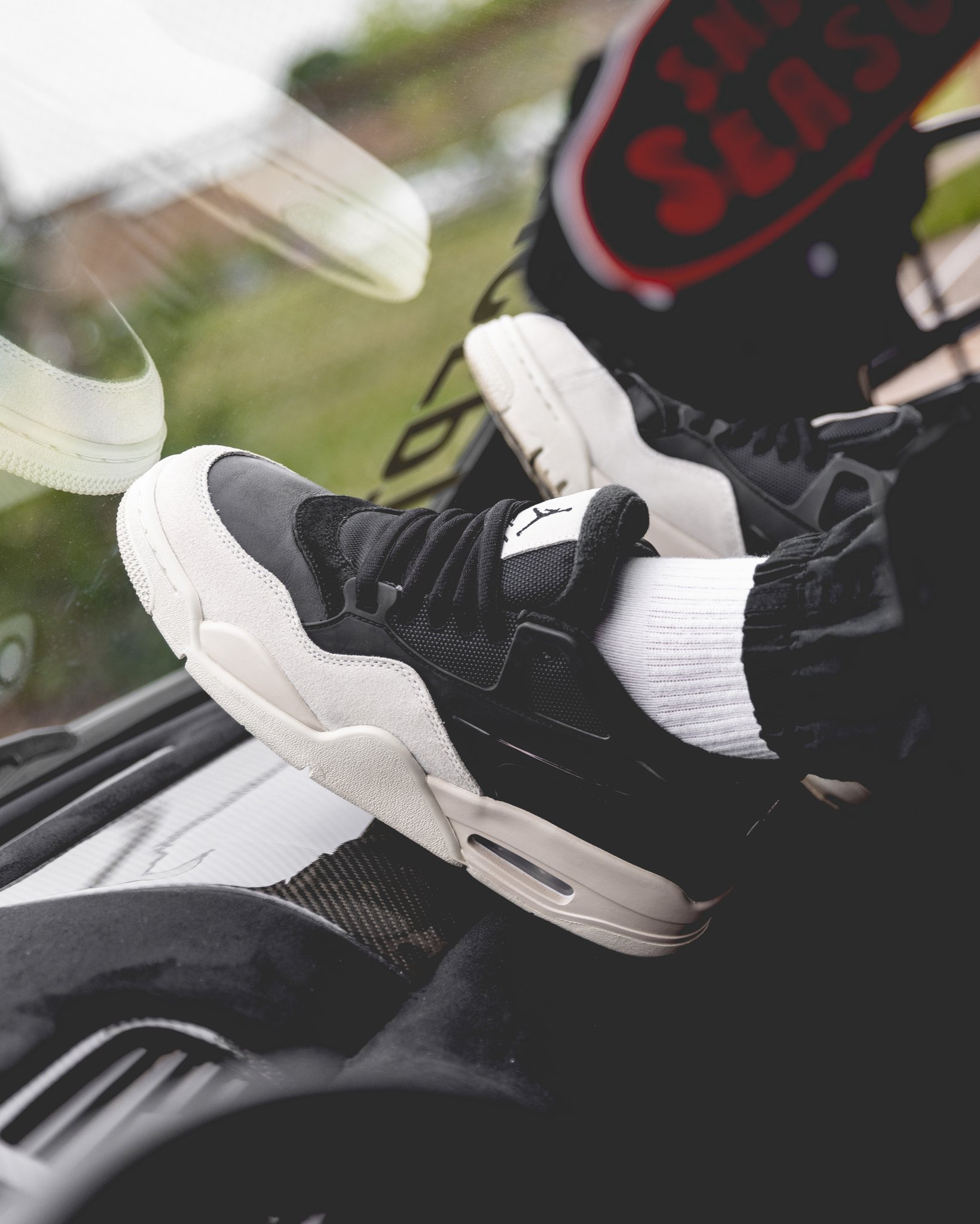 Nike air jordan iv light bone hotsell