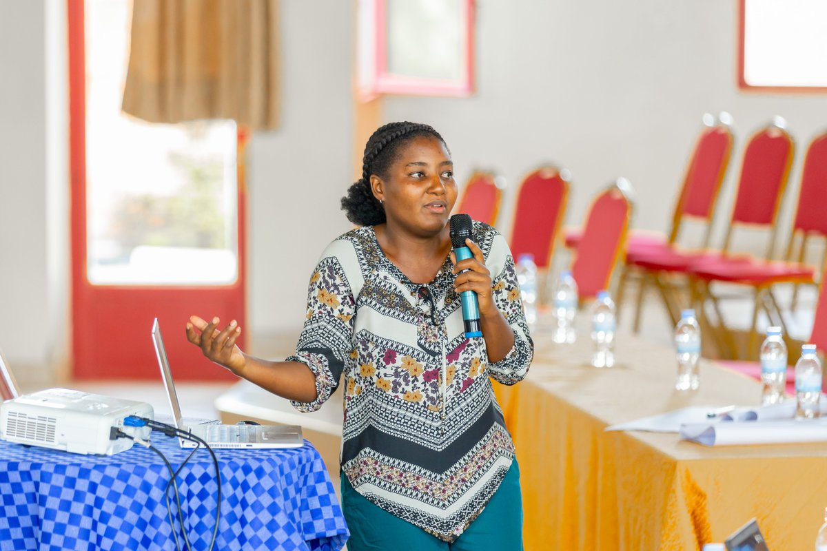 FAWERwanda's tweet photo. The scholars were able to dive deeper into resume building, emphasizing the importance of personal branding and maintaining a professional online presence. They're exploring platforms like LinkedIn and Baobab to help advance their careers and open new opportunities. 🌟 https://t.co/ntePuLYIUo
