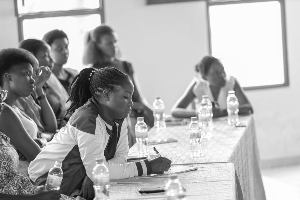 FAWERwanda's tweet photo. The scholars were able to dive deeper into resume building, emphasizing the importance of personal branding and maintaining a professional online presence. They're exploring platforms like LinkedIn and Baobab to help advance their careers and open new opportunities. 🌟 https://t.co/ntePuLYIUo