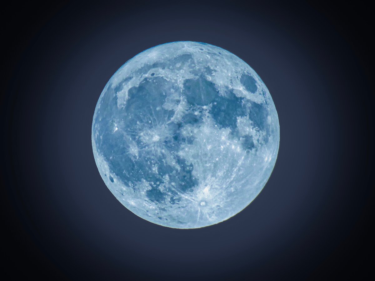 AUGUST’S SUPER BLUE MOON !